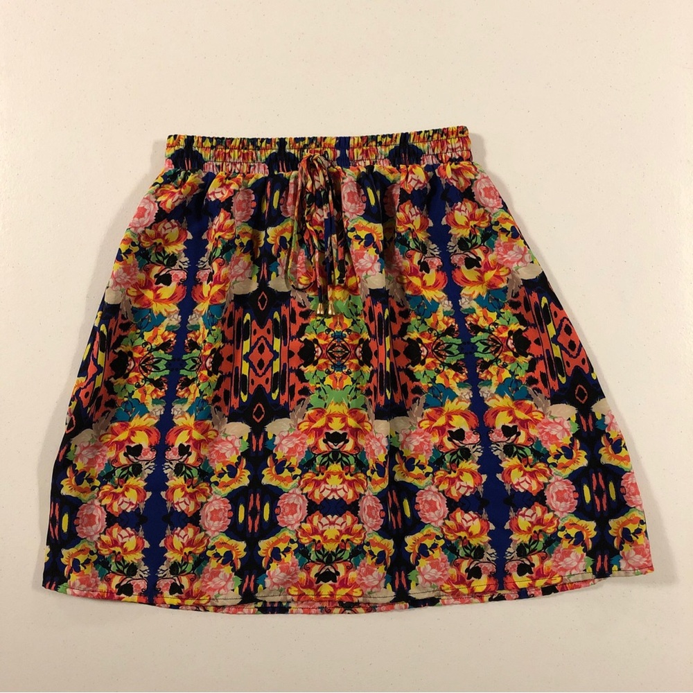 Xhilaration Women’s Elastic Waist Multicolor Floral Mini Skirt size XS